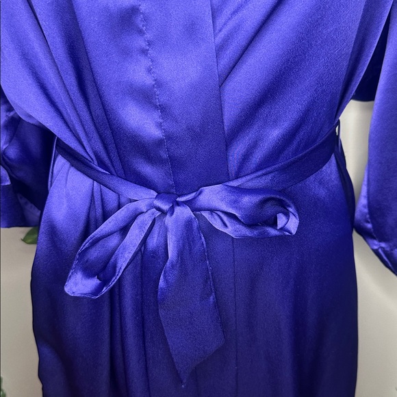 Victoria’s Secret Deep Purple Blue Silky Style Lingerie Robe - Picture 4 of 8